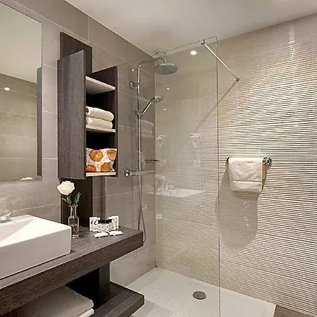 Hotel The Originals Residence, Les Strelitzias, 3*