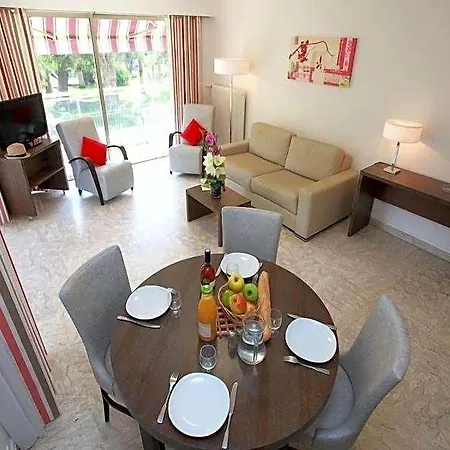 The Originals Residence, Les Strelitzias, Hotel