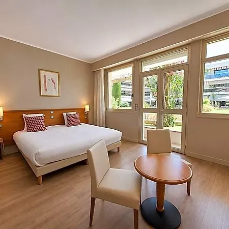 Hotel The Originals Residence, Les Strelitzias, Antibes